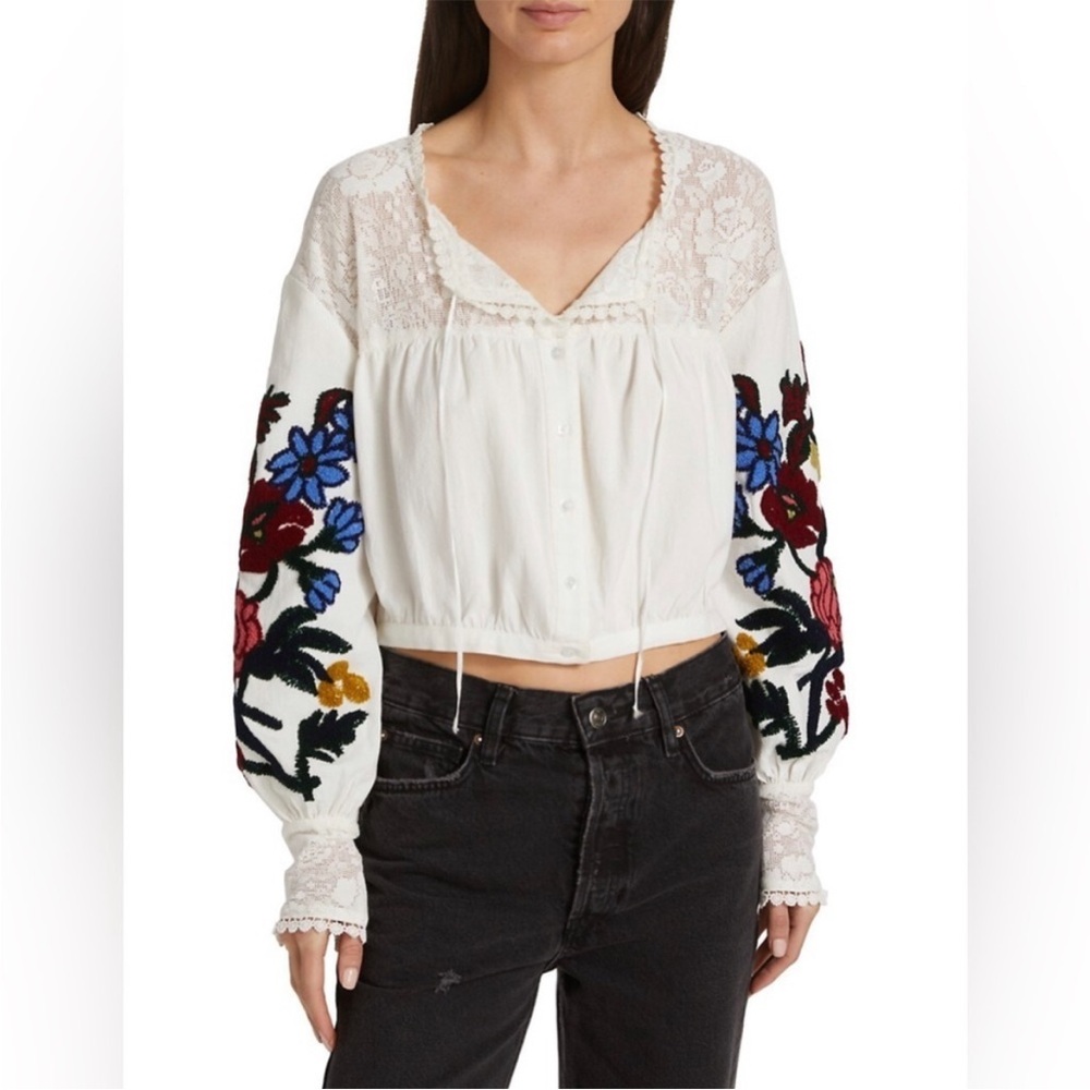 Free People Meadows Embroidered Top size medium long sleeve mixed media